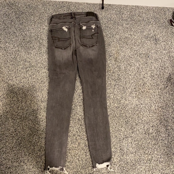 American eagle ripped jeans - Picture 2 of 4